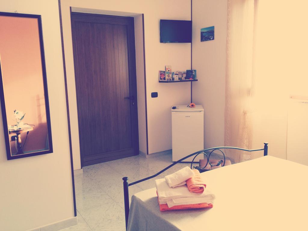 B&B L'Oasi Del Sole Uggiano La Chiesa Quarto foto